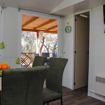 Apartments With Hot Tub Pakostane, Biograd - 23865 Pakoštane