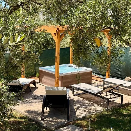 Apartments With Hot Tub Pakostane, Biograd - 23865 *